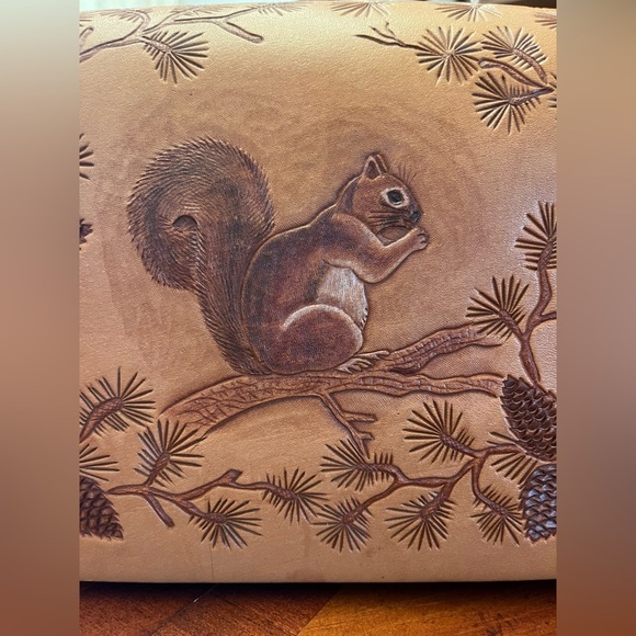 Stunning Vintage Tooled Leather Hand Bag Purse Squirrel Acorns - Picture 8 of 10